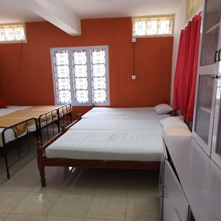 Prathiba Residency Otel Kollam Dış mekan fotoğraf