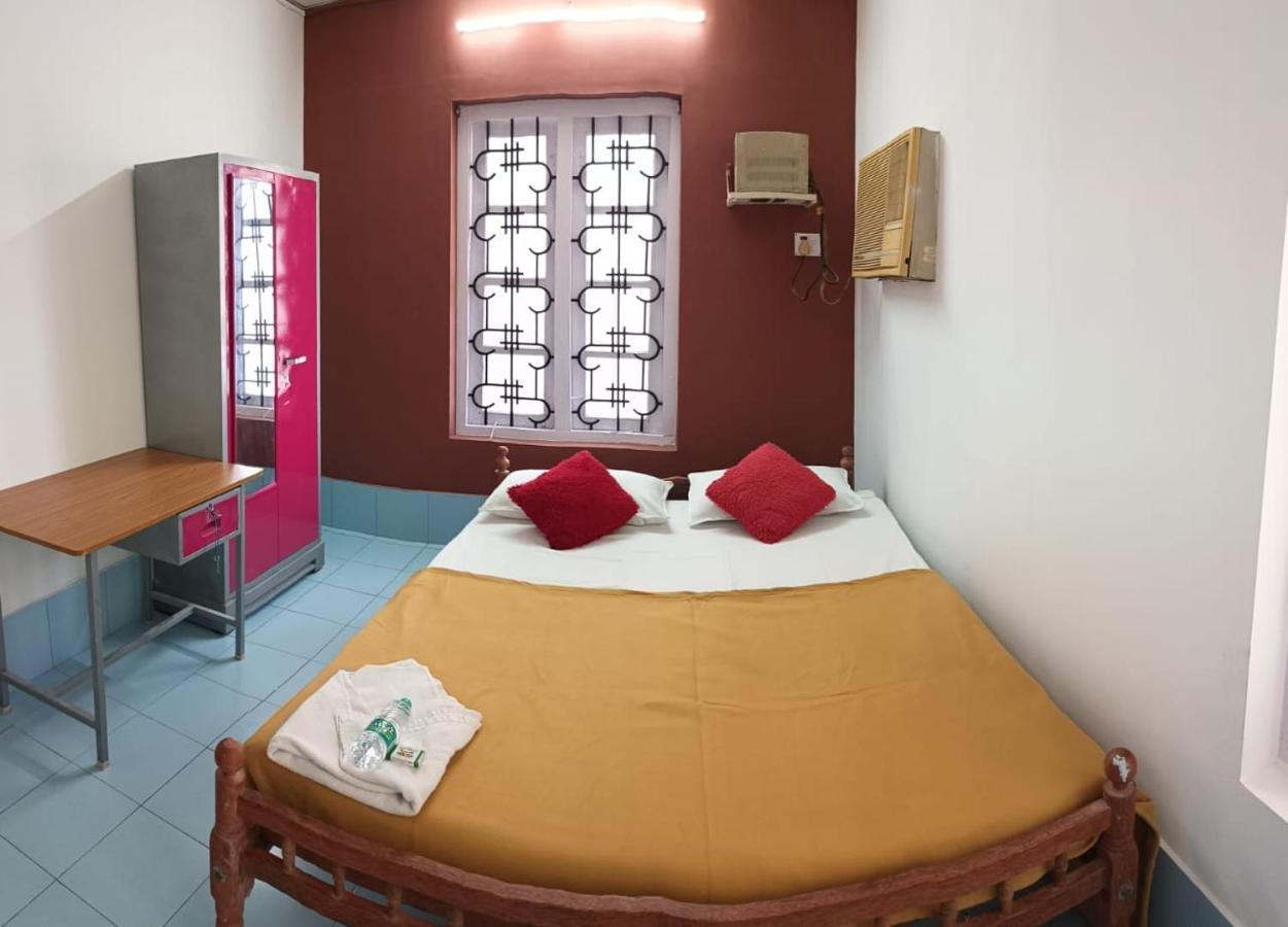Prathiba Residency Otel Kollam Dış mekan fotoğraf