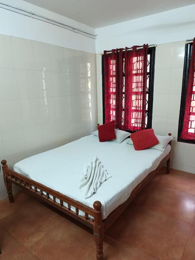 Prathiba Residency Otel Kollam Dış mekan fotoğraf