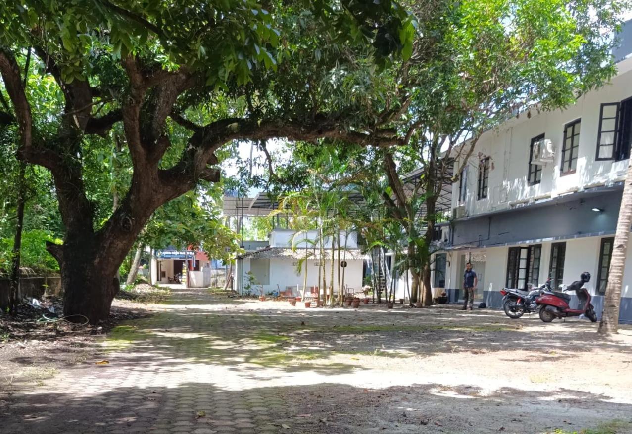 Prathiba Residency Otel Kollam Dış mekan fotoğraf