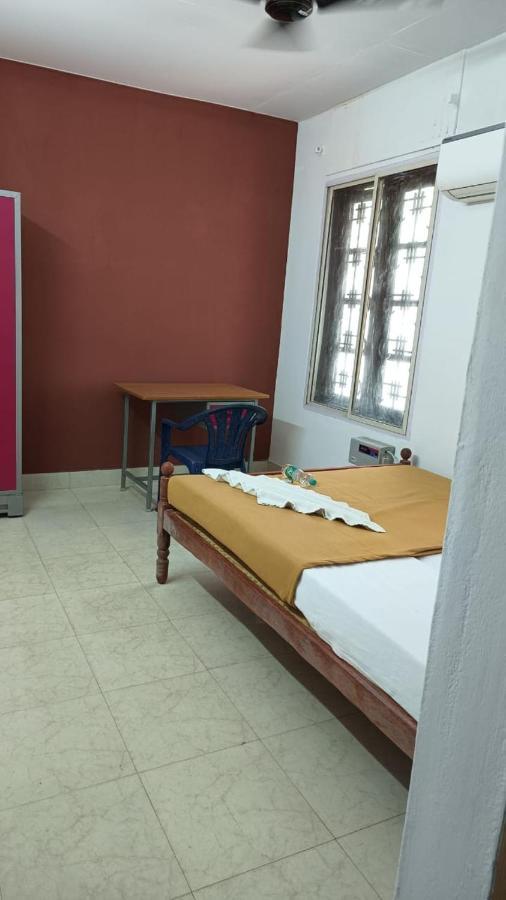 Prathiba Residency Otel Kollam Dış mekan fotoğraf